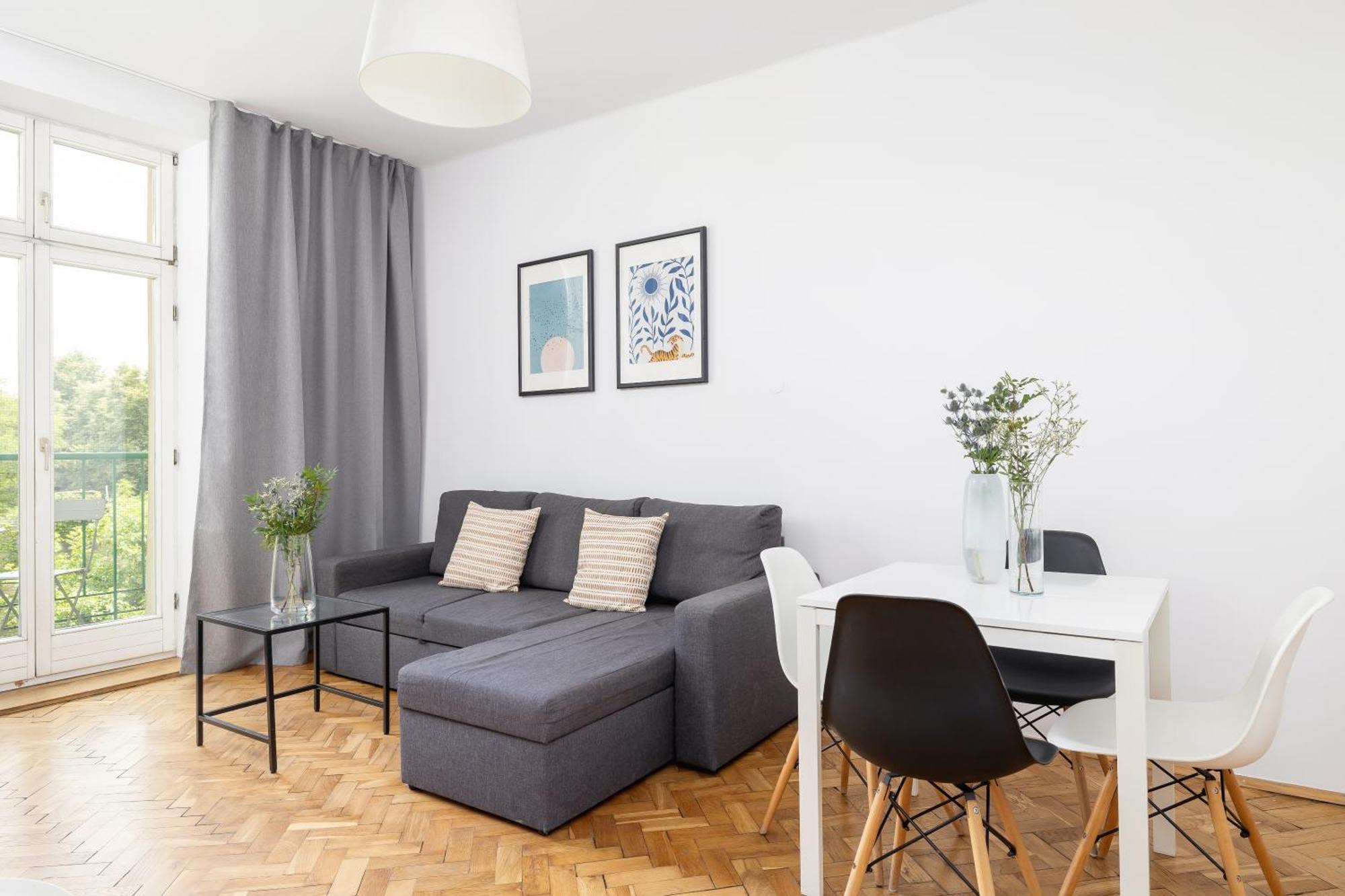1-Bedroom Apartment With Balcony - Dluga 65 Krakov Exteriér fotografie