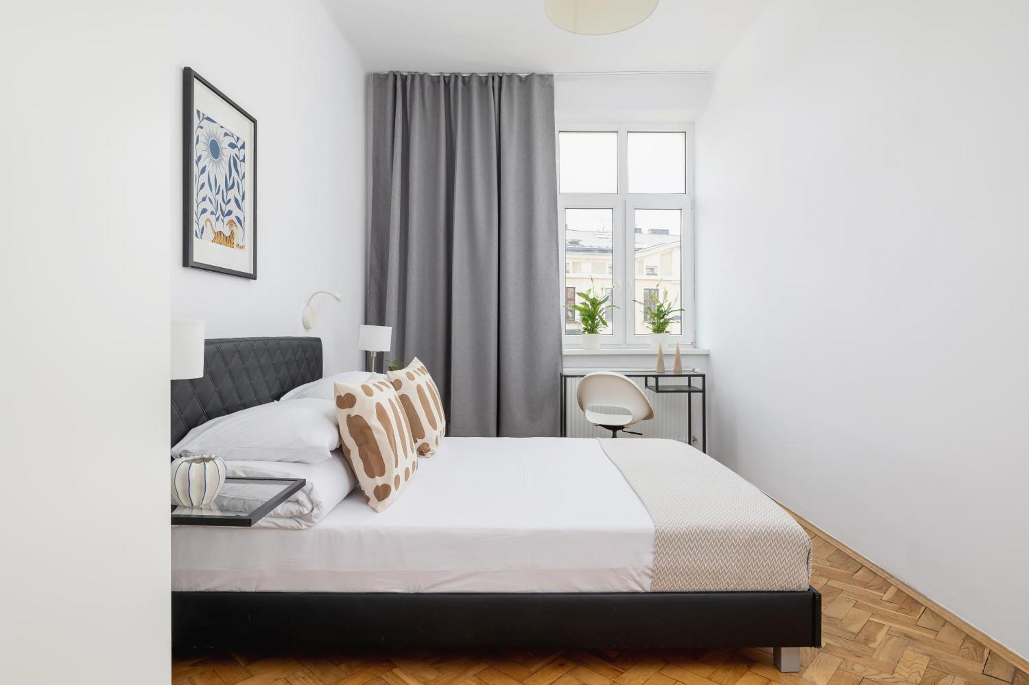 1-Bedroom Apartment With Balcony - Dluga 65 Krakov Exteriér fotografie