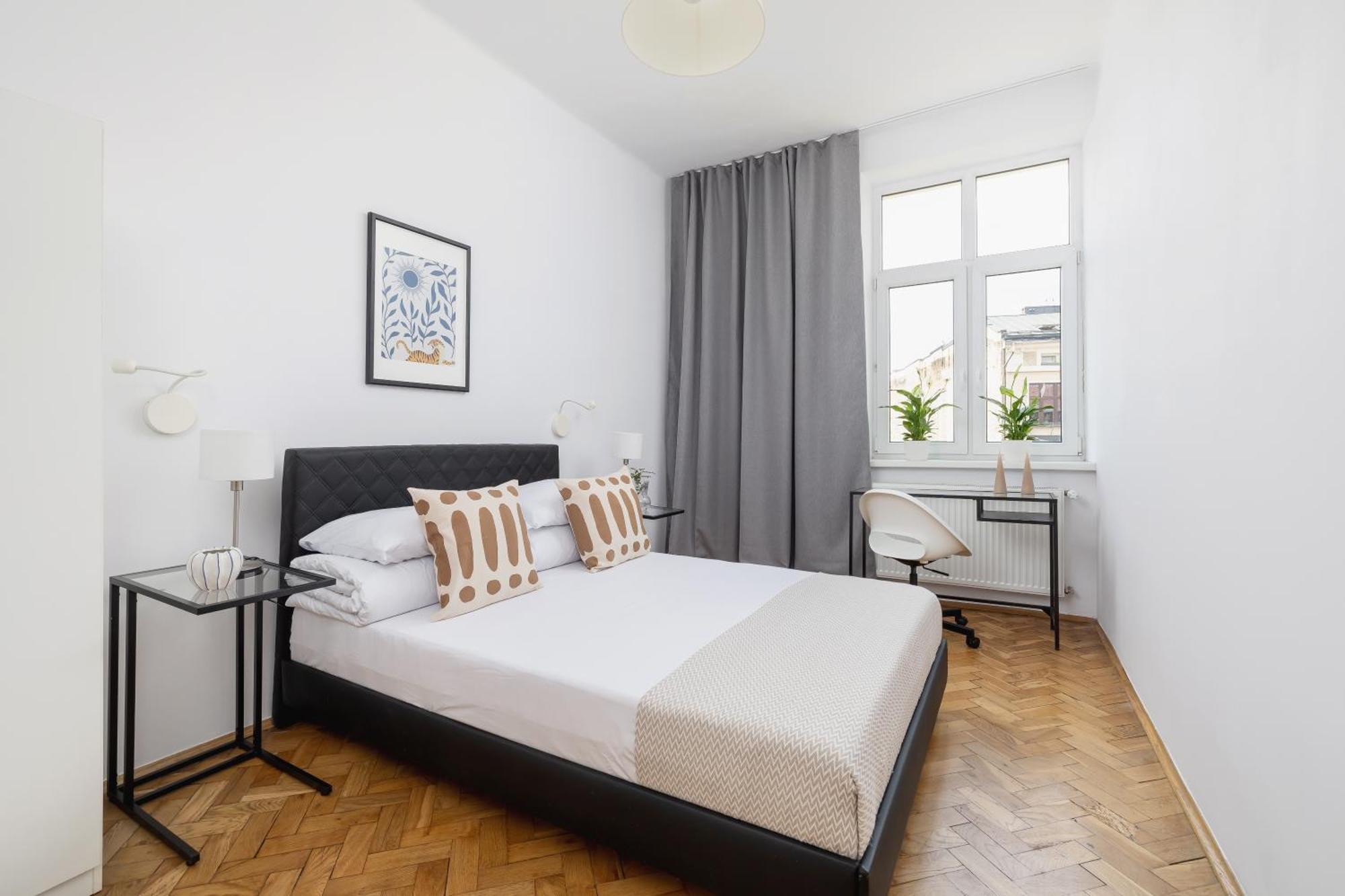 1-Bedroom Apartment With Balcony - Dluga 65 Krakov Exteriér fotografie